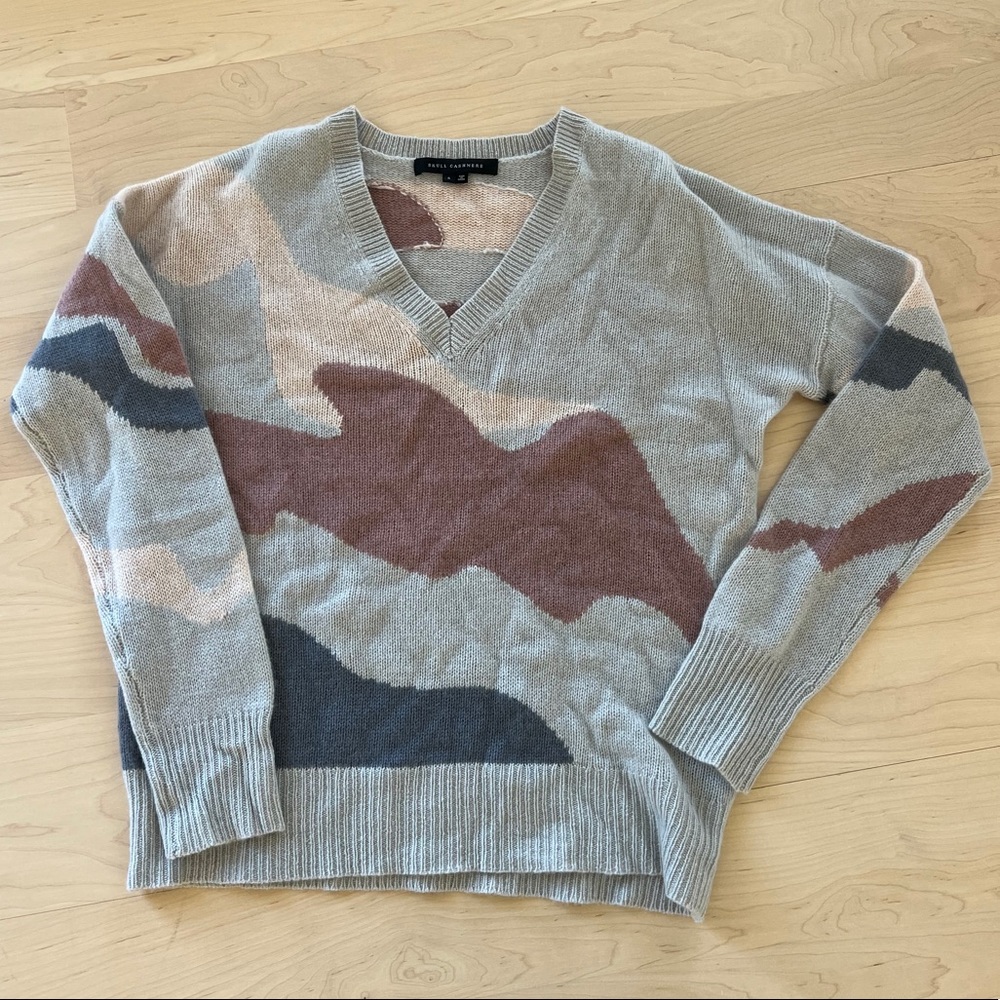 SKULL CASHMERE V-NECK CAMO SWEATER
